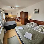 Homestay I Przy Lesniczowce