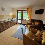 Homestay I Przy Lesniczowce Wiele