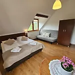 Homestay I Przy Lesniczowce
