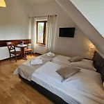 Homestay I Przy Lesniczowce Wiele