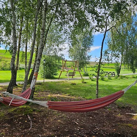 I Przy Lesniczowce ホームステイ ビエレ