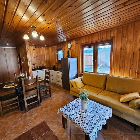 I Przy Leśniczówce * Wiele