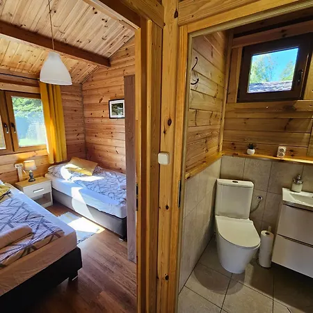 I Przy Lesniczowce ホームステイ *