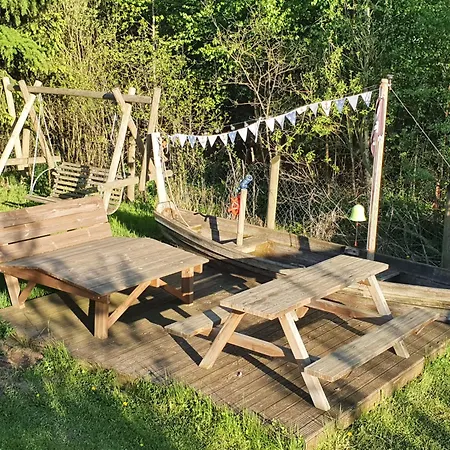 I Przy Lesniczowce ビエレ