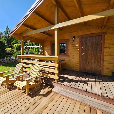 ホームステイ I Przy Lesniczowce ビエレ